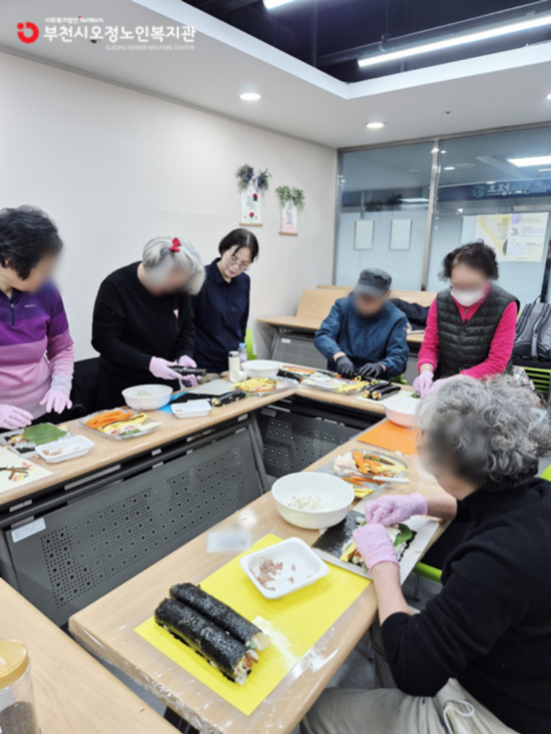 2025년 노인맞춤돌봄 특화서비스 3집단 푸드아트 심리활동 ‘희망나무’