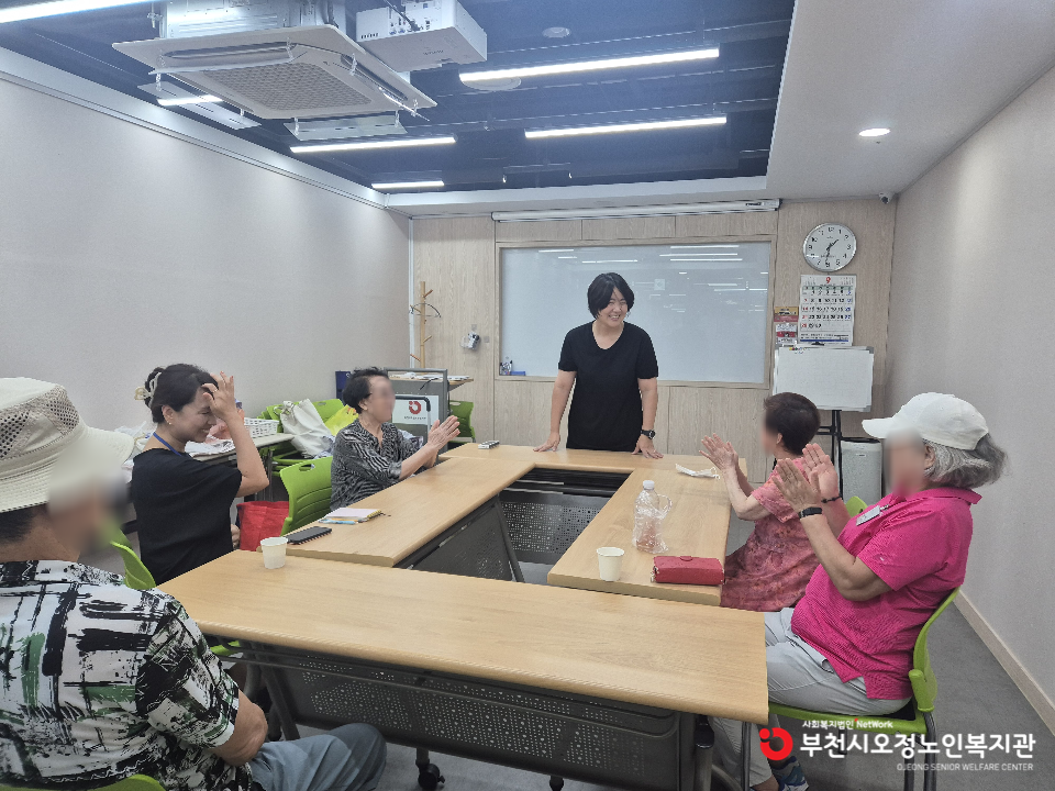 2025년 노인맞춤 특화서비스 3집단 원예치료 프로그램 '식물친구만들기'
